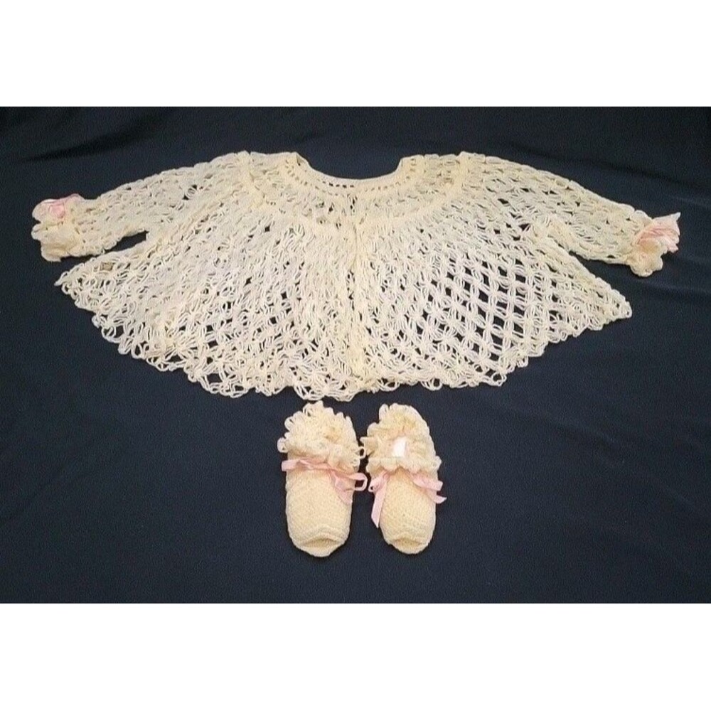 Vintage Hand Crocheted White Ivory Baby Clothes sweater & booties set Beautiful!